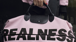 Shayne Oliver pro Longchamp. Zn.: Realness