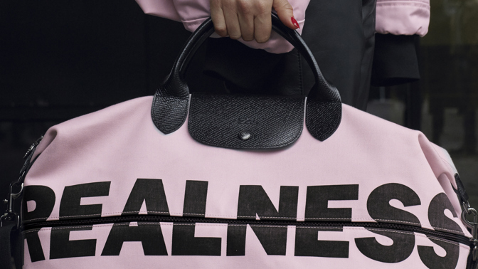 Shayne Oliver pro Longchamp. Zn.: Realness