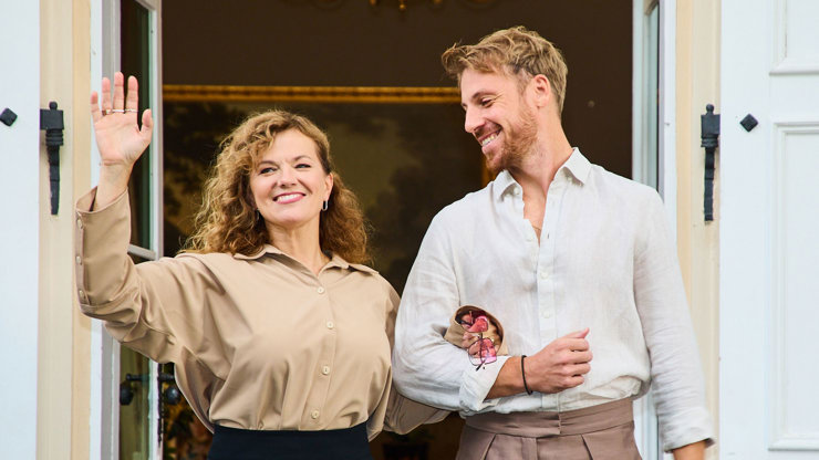 Marta Jandová a Martin Prágr při příchodu na TK StarDance 2026.