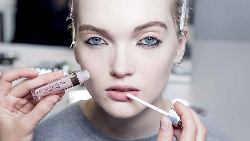 Vyzkoušejte make-up z přehlídky Dioru na jaro a léto 2019 Vyzkoušejte make-up z přehlídky Dioru na jaro a léto 2019