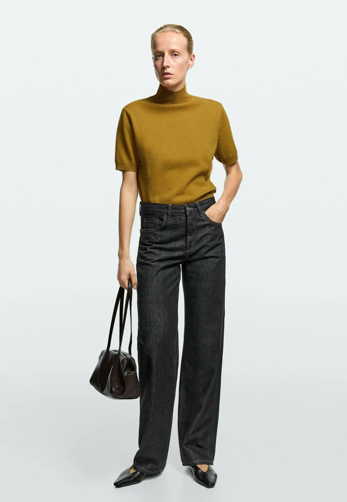 Džíny wide leg se středním pasem Massimo Dutti, 2 000 Kč, prodává Zalando