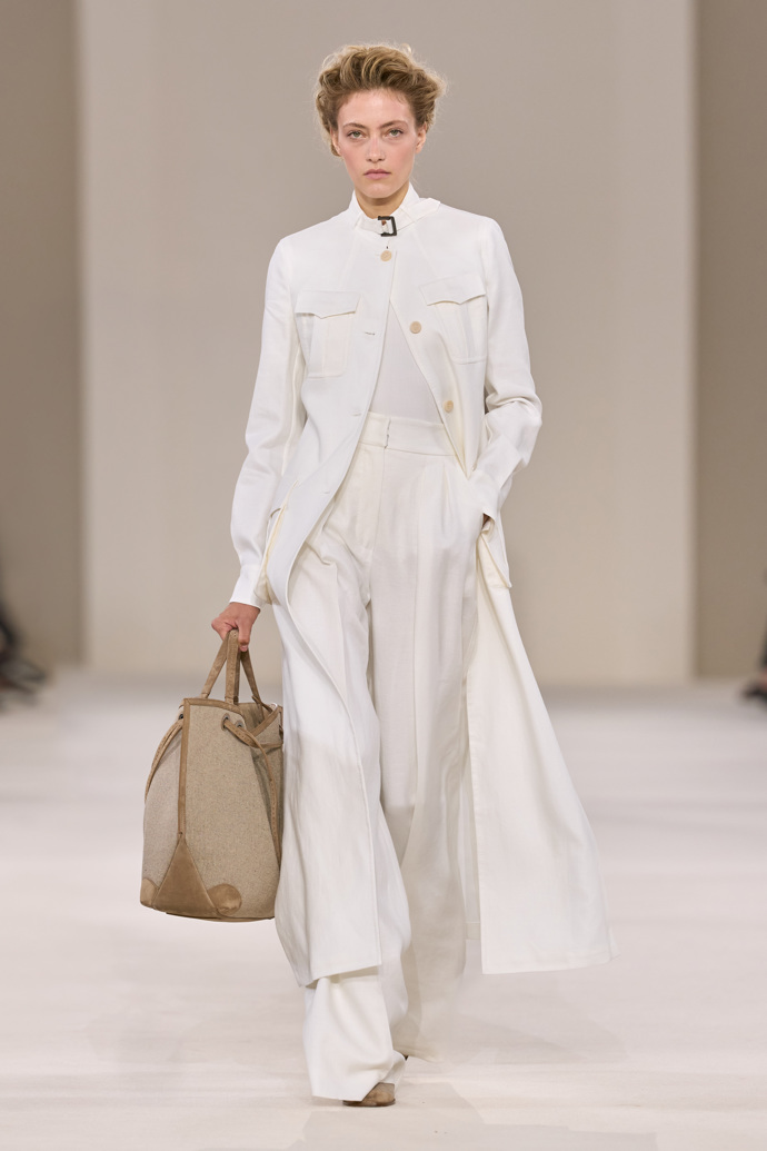 Módní předpověď z Itálie. Co budeme nosit příští rok podle trendů z Milána? Gucci vsadil na zralé ženy Módní předpověď z Itálie. Co budeme nosit příští rok podle trendů z Milána? Gucci vsadil na zralé ženy