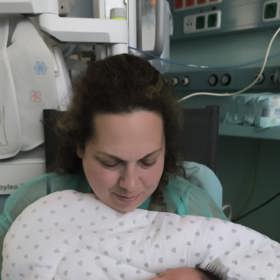 „Pro Maxíka nejsem jenom máma. Jsem jeho ruce i jeho nohy,“ popisuje maminka Jana každodenní péči o syna.