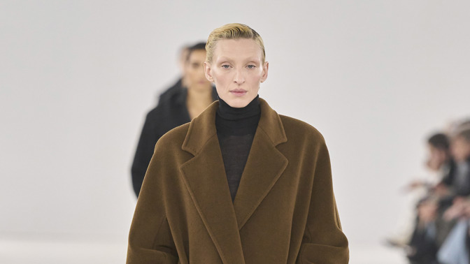 Prohlédněte si ready-to-wear kolekci Max Mara Fall/Winter 2024...
Prohlédněte si ready-to-wear kolekci Max Mara Fall/Winter 2024...