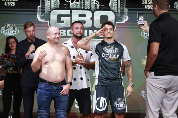 Střet boxerské legendy Lukáše Konečného s influencerem Ickem na GBO Boxing. 