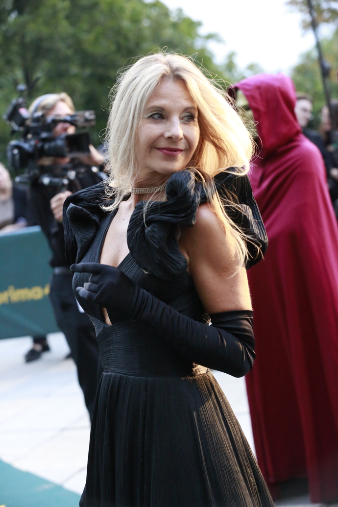 Anastázie Meindl na premiéře prvního dílu nové sérii Zrádců.