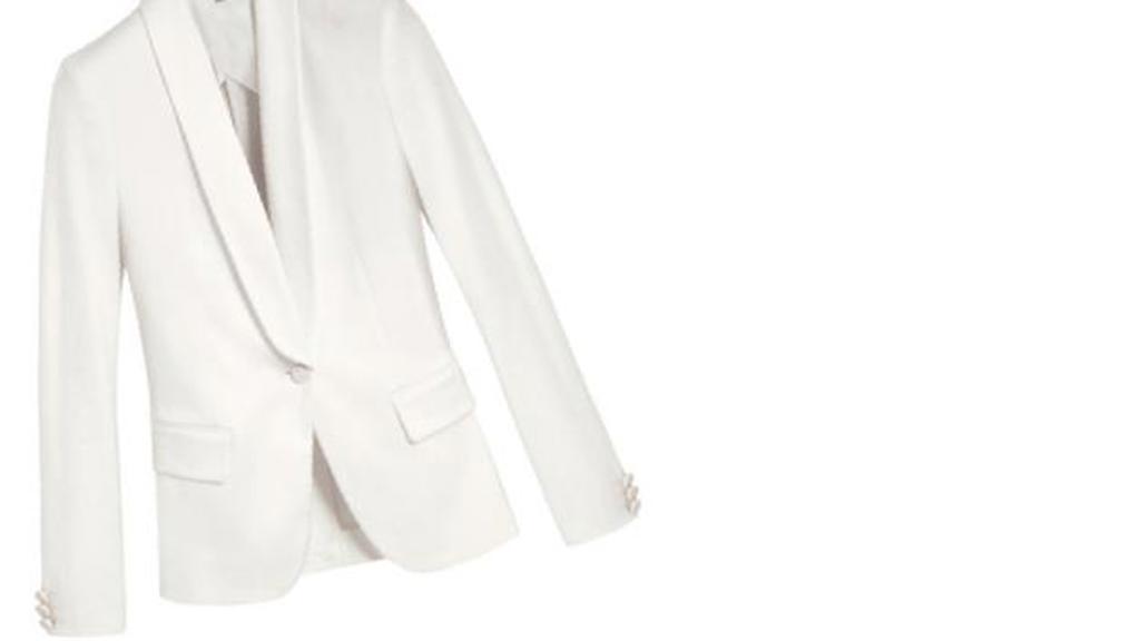 Must have: bílé sako Must have: bílé sako