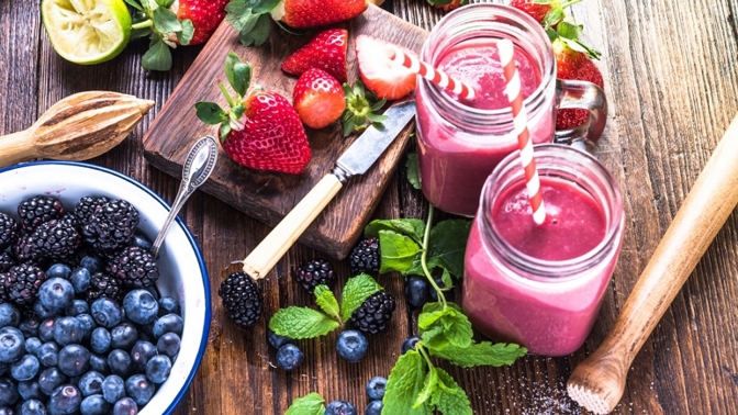 14 receptů na nejlepší letní smoothie
