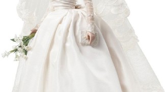 Nesmrtelná Grace Kelly jako Barbie