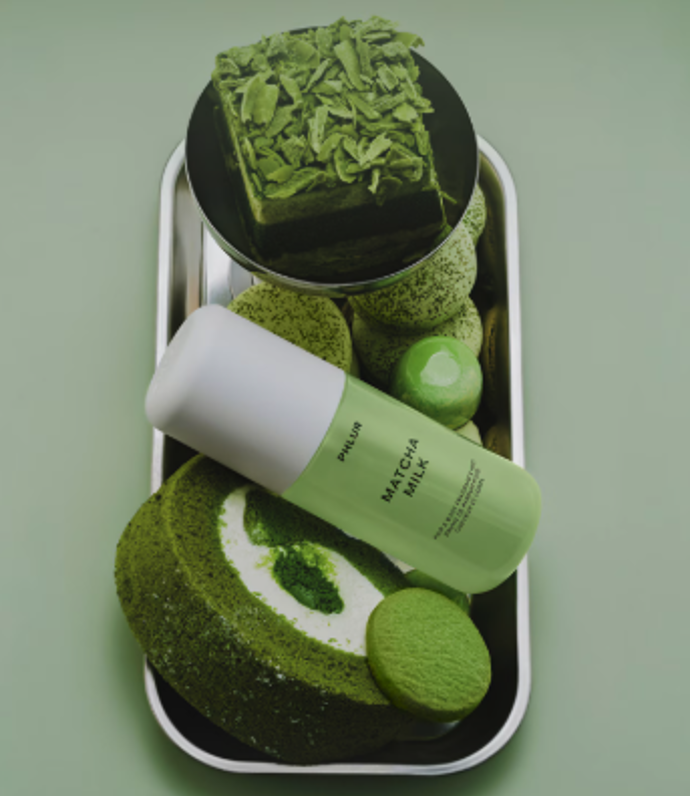 Parfémová voda na vlasy a tělo Matcha Milk Phlur, 695 Kč, prodává Sephora Parfémová voda na vlasy a tělo Matcha Milk Phlur, 695 Kč, prodává Sephora