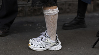  

Sneakers trendy na jaro 2024
