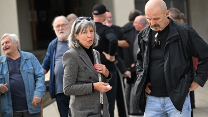 FOTO: Marcela Březinová dala poslední sbohem Richardu Tesaříkovi.