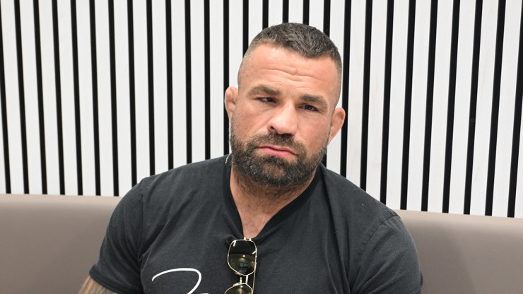 Karlos Vémola.