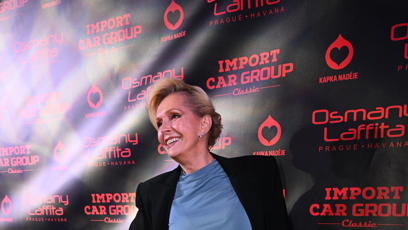 FOTO: Helena Vondráčková byla velmi elegantní.