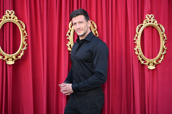 Bachelor Jan Solfronk na otevíračce Neonkárny Nely Slovákové.