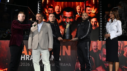 FOTO: Jiří Paroubek během tiskové konference G MMA.