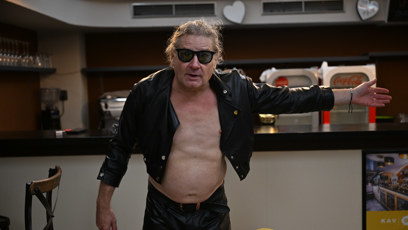 FOTO: Bizár na sebe nenechal dlouho čekat.