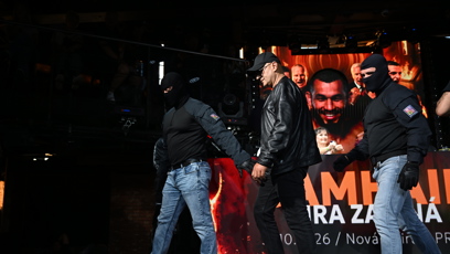 FOTO: Pokoš a Policie.