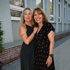 Světlana Nálepková po boku Michaely Dolinové.