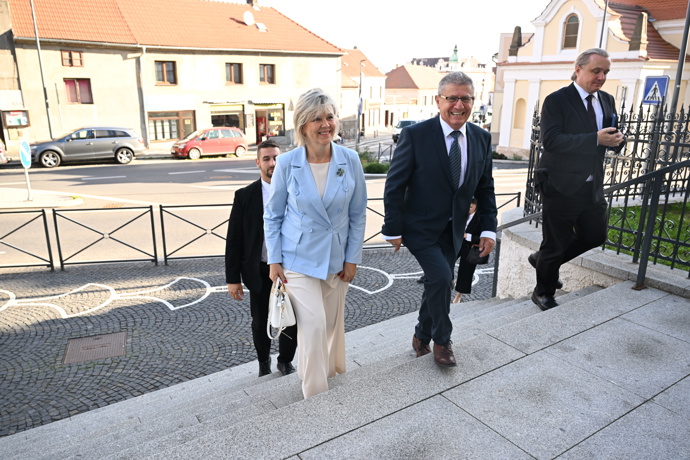 Eva Pavlová odjela do Roudnice.