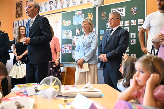 Eva Pavlová přinesla fotku prezidenta.