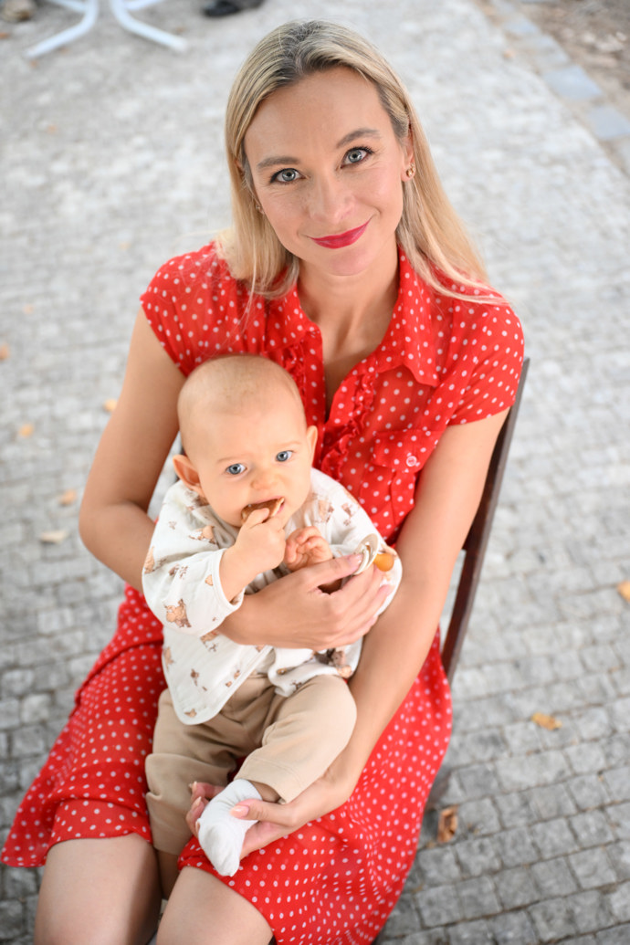 Barbora Mottlová vzala na oslavu seriálu Ulice i svého synka.
