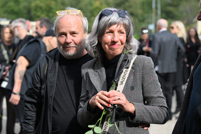 Marcela Březinová se přišla naposledy rozloučit s Richardem Tesaříkem.
