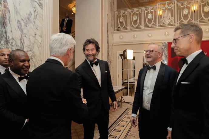 Petr Pavel a Keanu Reeves znovu spolu.