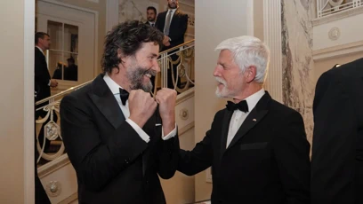 FOTO: Petr Pavel a Keanu Reeves spolu byli nedávno v Praze na pivu.