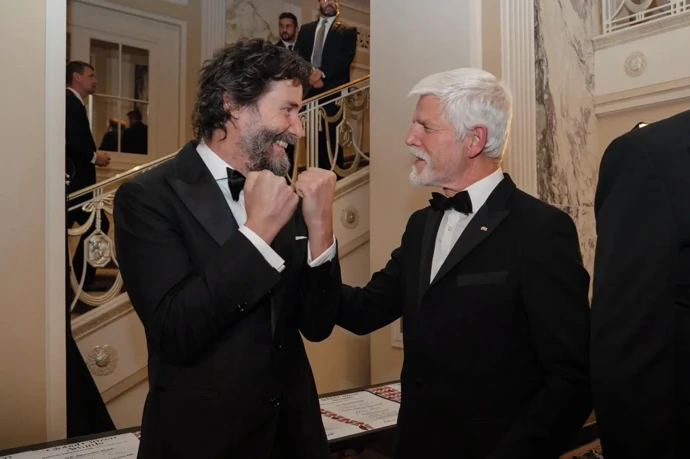 Petr Pavel a Keanu Reeves spolu byli nedávno v Praze na pivu. 