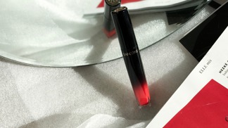SOUTĚŽ: Vyhrajte tekutou rtěnku Lancôme L'Absolu Lacquer 
