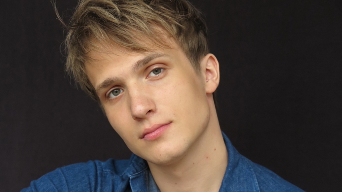 

Martin Carev 
