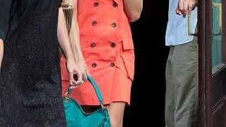 Posuďte sami: Oranžová Eva Mendes