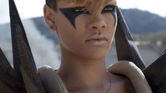 Prodejná Rihanna na eBayi