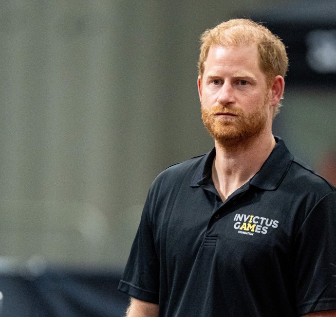 Princ Harry se koncem října odhodlal k překvapivému kroku, s rodinou se vrátil do Velké Británie, kterou před šesti lety ve zlém opouštěl.