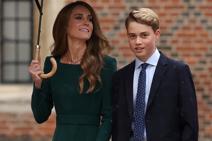 Princ George nastoupil na Eton  College.