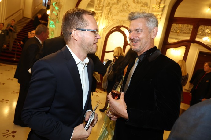 Lumír Olšovský a Pavel Bár na premiéře opery Sweeney Todd: Ďábelský lazebník z Fleet Street.