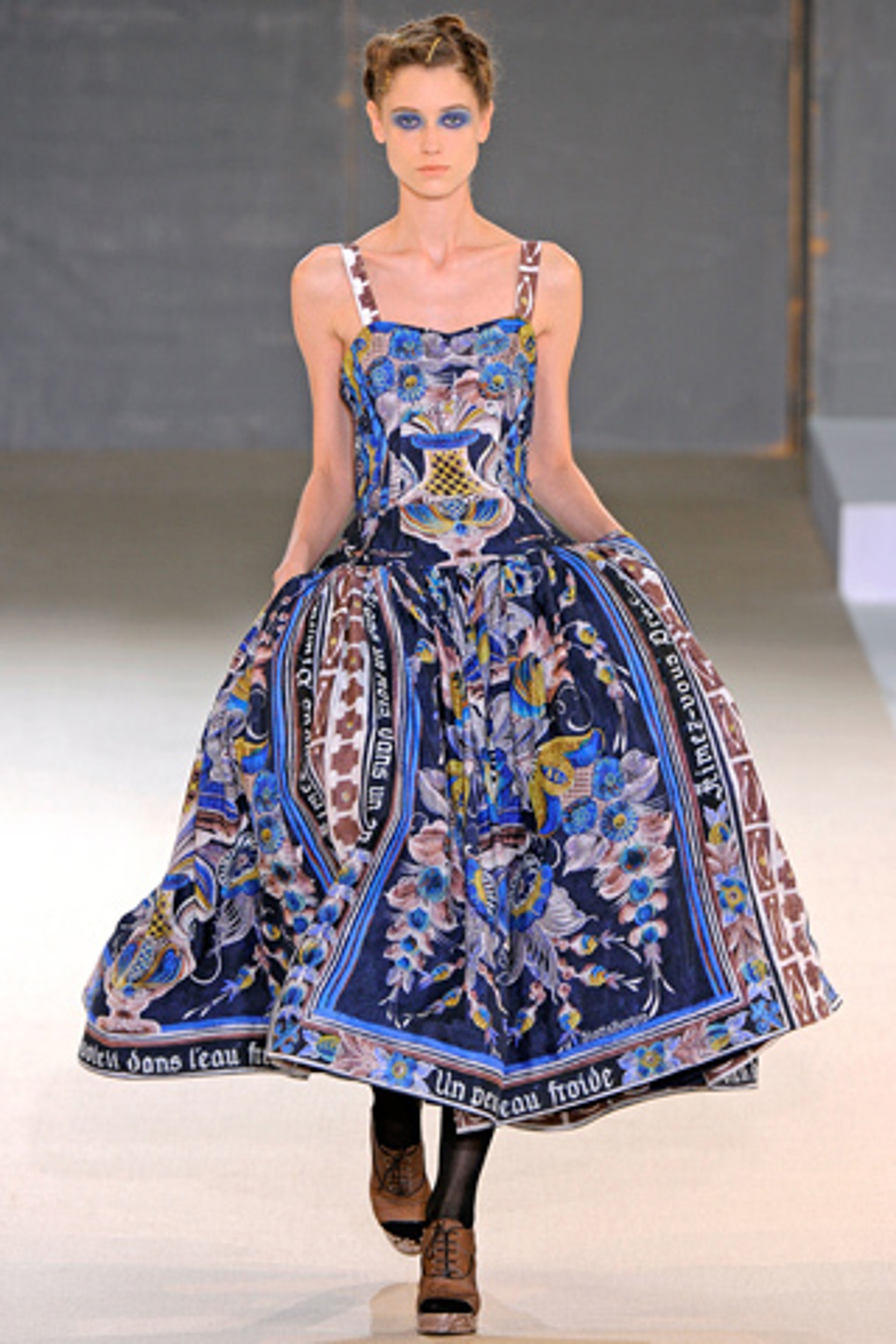 První nadílka z pařížského fashion weeku