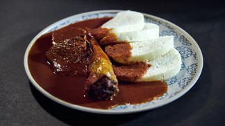 Dokonalá rajská omáčka krok za krokem: Vyzkoušejte mistrovský recept šéfkuchaře Petra Hajného