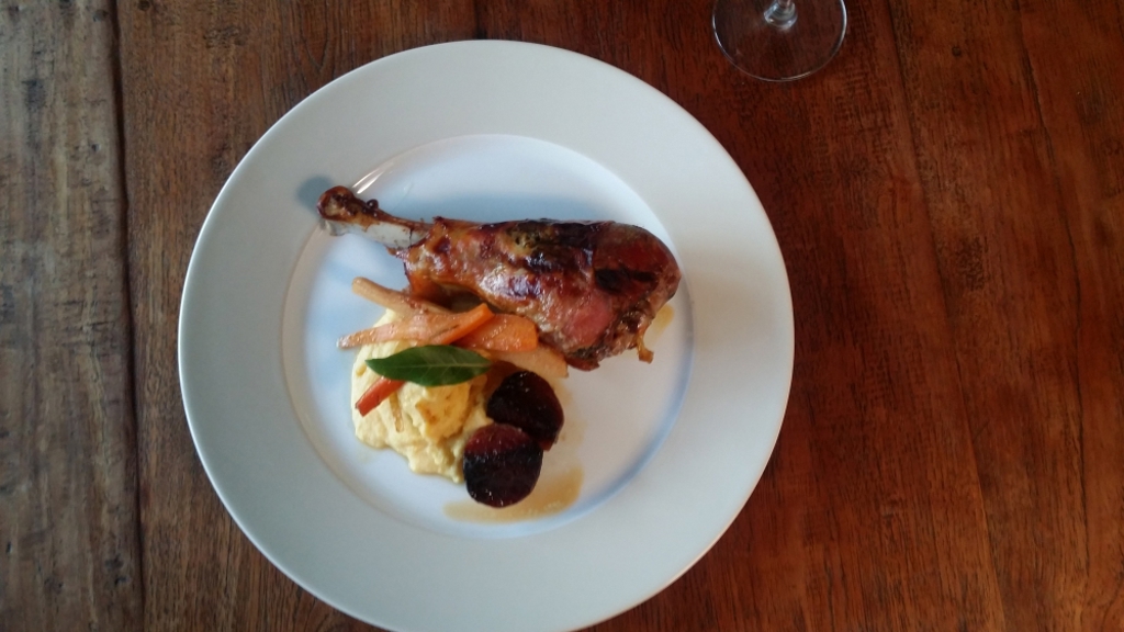 ELLE menu: Krůtí stehno s červenou řepou ELLE menu: Krůtí stehno s červenou řepou