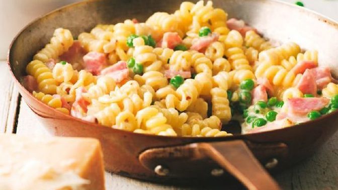 Recept na fusilli s hráškem a šunkou