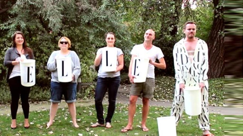 Redakce ELLE & Ice Bucket Challenge Redakce ELLE & Ice Bucket Challenge