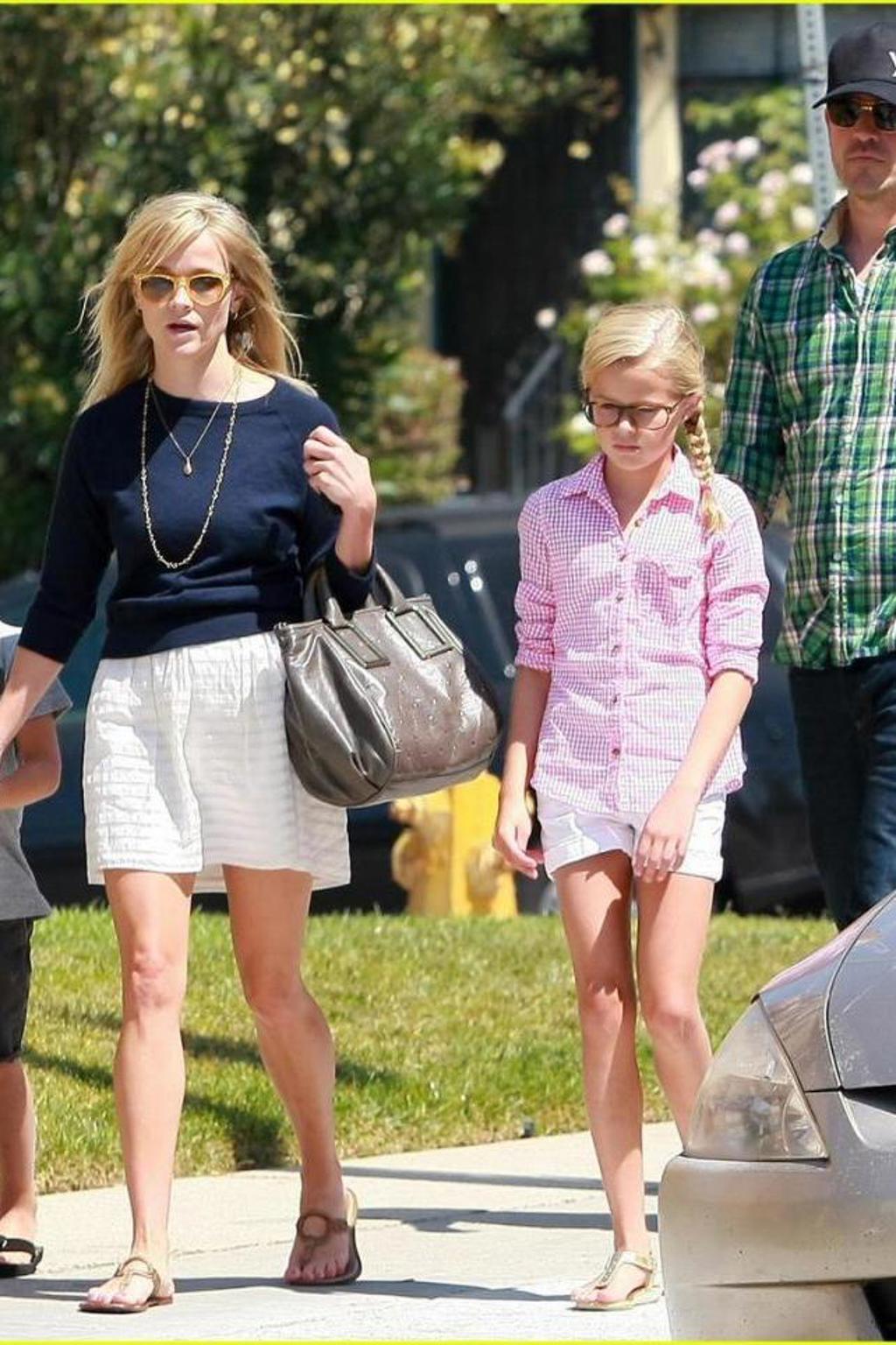 Reese Witherspoon čeká třetí dítě! Reese Witherspoon čeká třetí dítě!