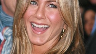 Rty jako Jennifer Aniston