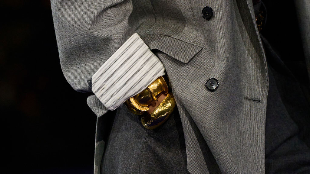  Saint Laurent