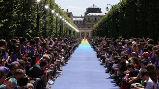 První kolekce Virgila Abloha pro Louis Vuitton: Nová éra a spousta barev