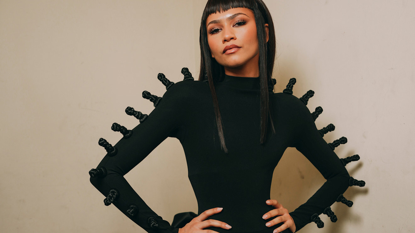 Schiaparelli, Zendaya, micro bangs