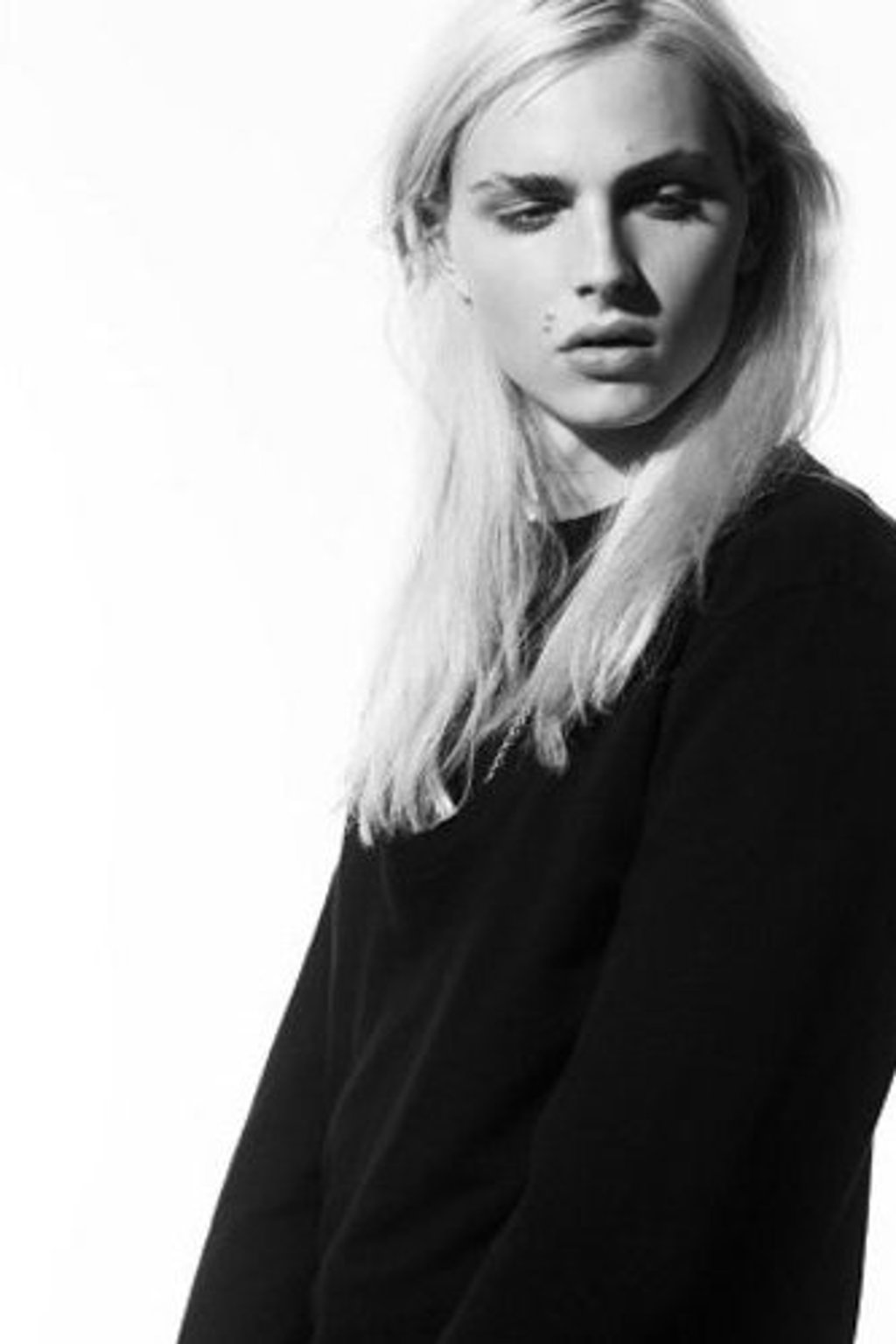 Seznamte se: Princ androgynů Andrej Pejic Seznamte se: Princ androgynů Andrej Pejic