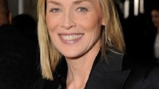 Sharon Stone umí stárnout