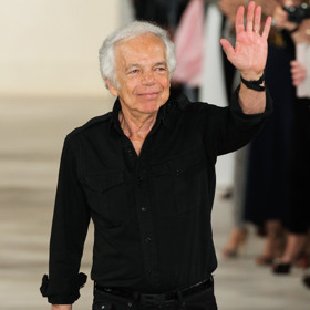 Ralph Lauren založil úspěšnou módní značku Polo Ralph Lauren, která se proslavila na celém světě. 